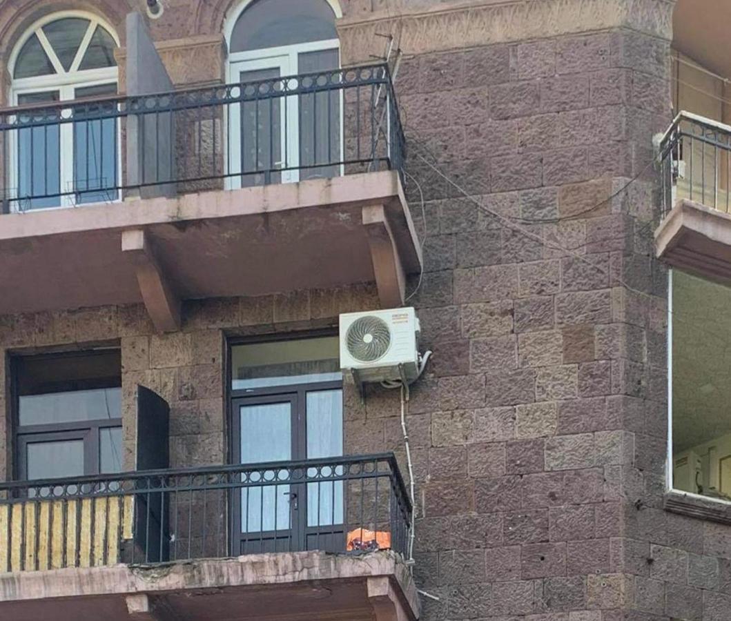 Infinity Hostel & Tour Yerevan Exterior photo
