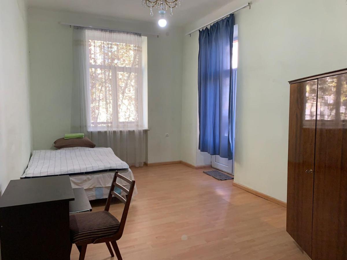 Infinity Hostel & Tour Yerevan Exterior photo